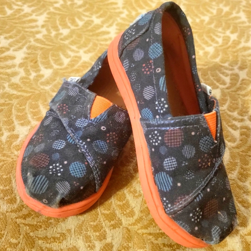Toddler 7 Toms